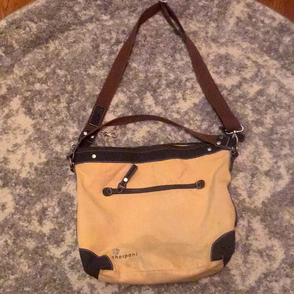 Sherpani Verona shoulder bag (bird theme). - Picture 1 of 3